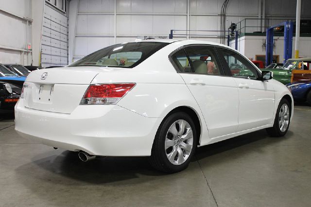 Honda Accord 2010 photo 1