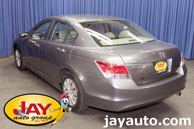 Honda Accord 2010 photo 2