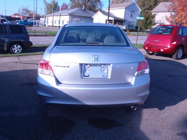 Honda Accord 2010 photo 2