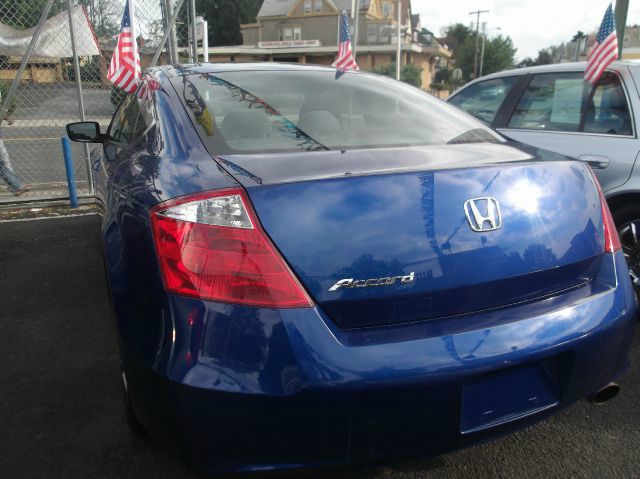 Honda Accord 2010 photo 1