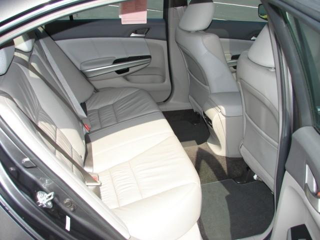 Honda Accord 2010 photo 2