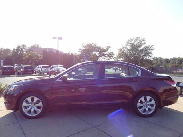 Honda Accord LS 2WD Sedan