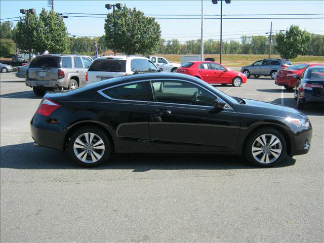 Honda Accord 2010 photo 2