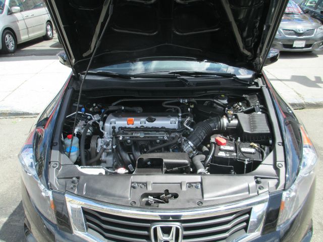 Honda Accord 3.5L RWD Sedan