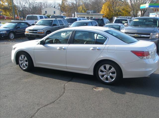 Honda Accord 2010 photo 1