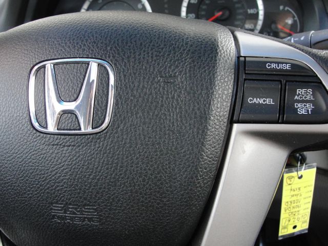 Honda Accord 2010 photo 7