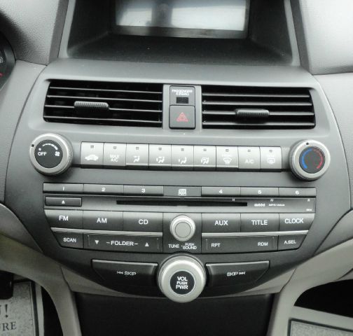 Honda Accord 2010 photo 9