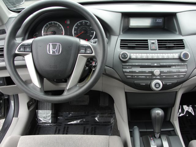 Honda Accord 2010 photo 15