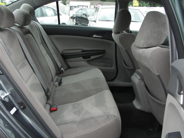 Honda Accord 2010 photo 16