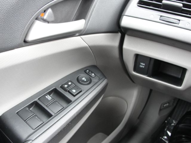 Honda Accord 2010 photo 2