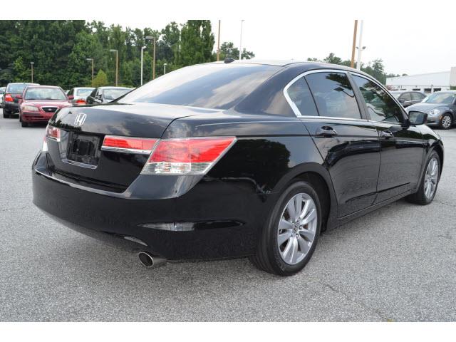 Honda Accord 2011 photo 2