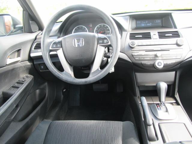 Honda Accord 2011 photo 8