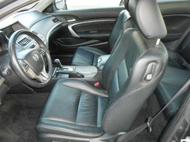 Honda Accord 2011 photo 2