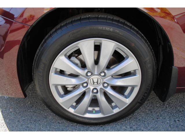 Honda Accord 2011 photo 2