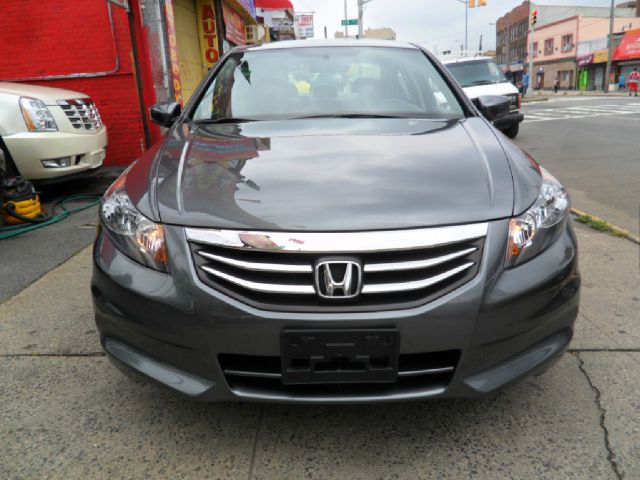 Honda Accord 2011 photo 2