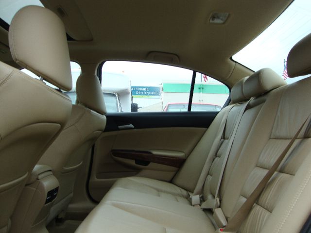 Honda Accord 2011 photo 1