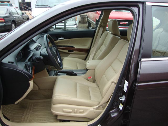 Honda Accord 2011 photo 13