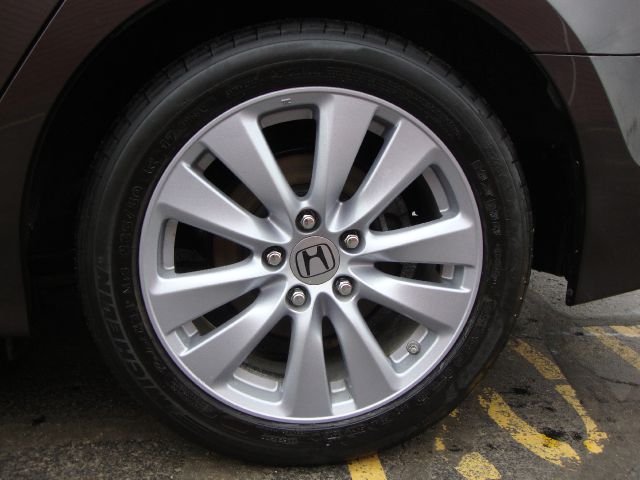 Honda Accord 2011 photo 8