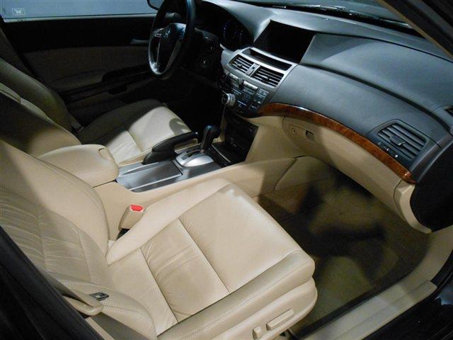 Honda Accord 2011 photo 2