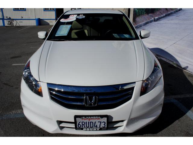 Honda Accord 2011 photo 1