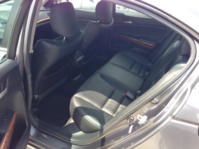 Honda Accord 2011 photo 1