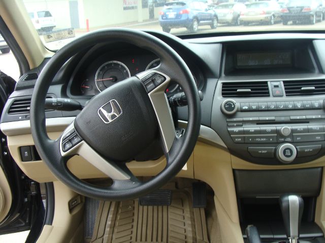 Honda Accord 2011 photo 2