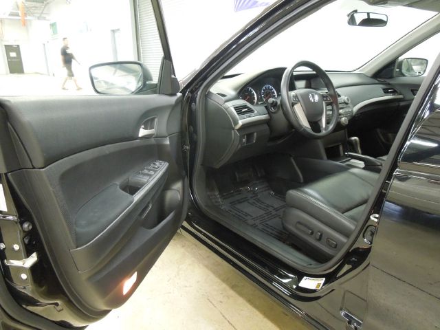 Honda Accord 2011 photo 2