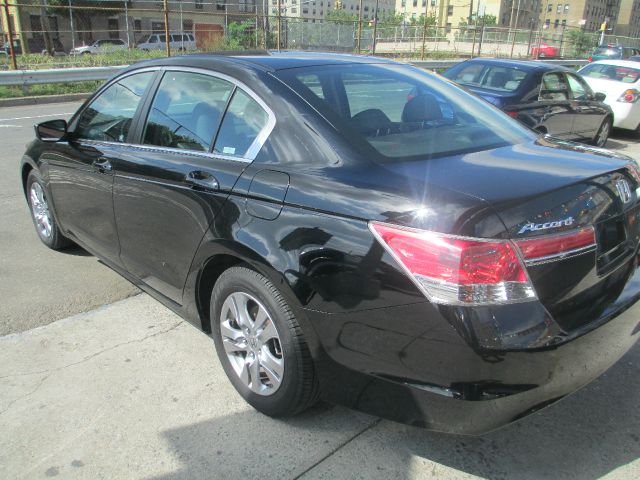 Honda Accord 2011 photo 2