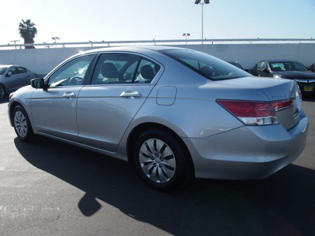 Honda Accord 2012 photo 2