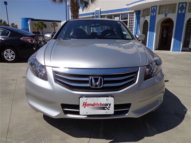 Honda Accord 2012 photo 1