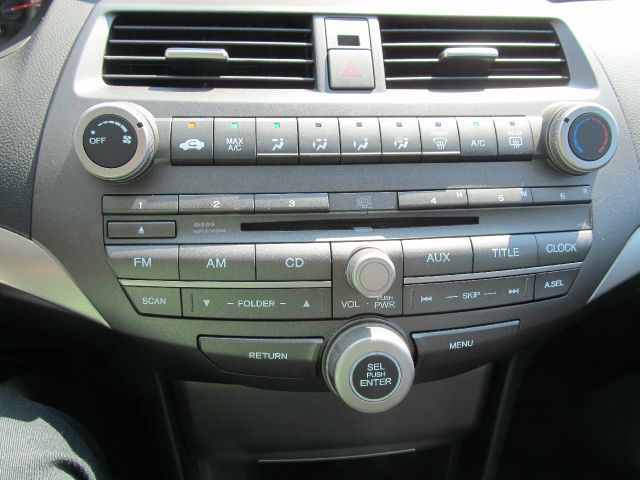 Honda Accord 2012 photo 24