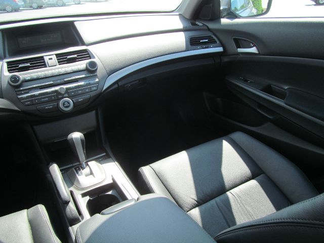 Honda Accord 2012 photo 9
