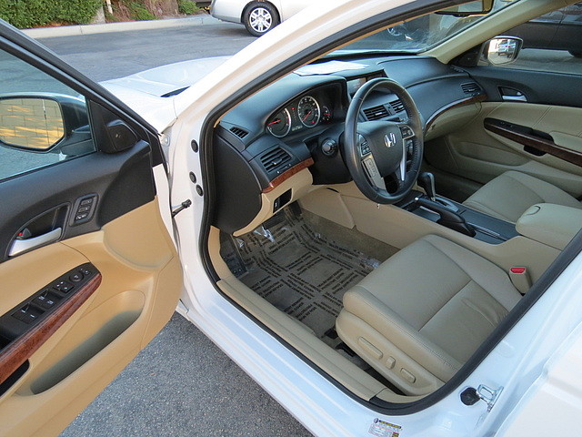 Honda Accord 2012 photo 2