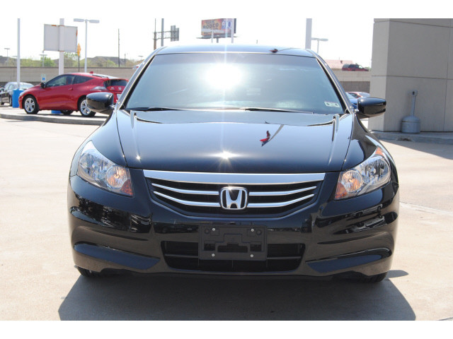Honda Accord 2012 photo 2
