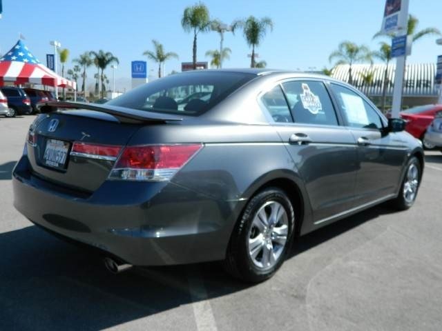 Honda Accord 2012 photo 2