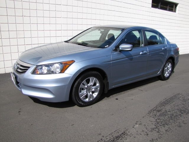 Honda Accord 2012 photo 2