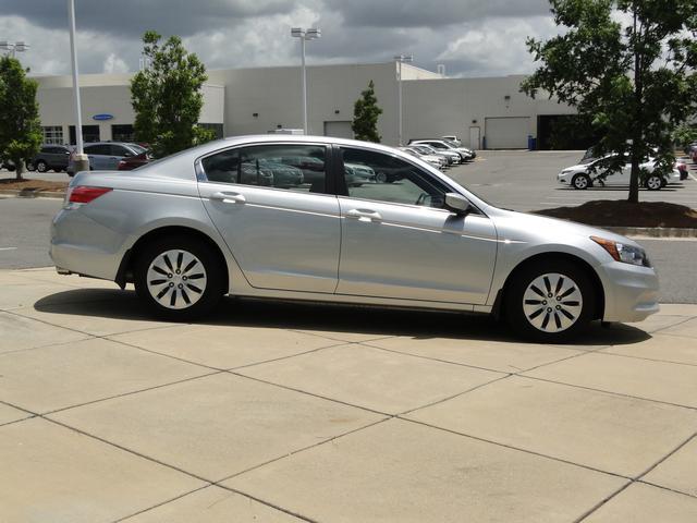 Honda Accord 2012 photo 11