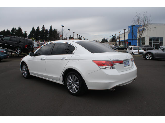 Honda Accord 2012 photo 1
