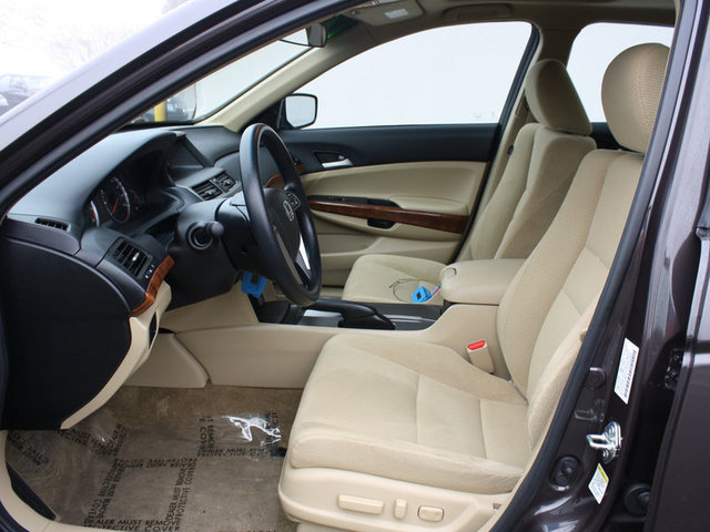 Honda Accord 2012 photo 2