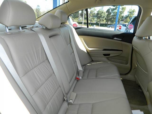 Honda Accord 2012 photo 4