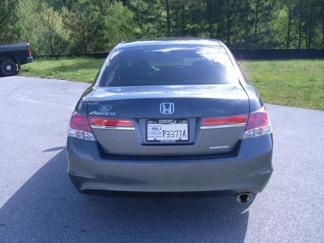 Honda Accord 2012 photo 10