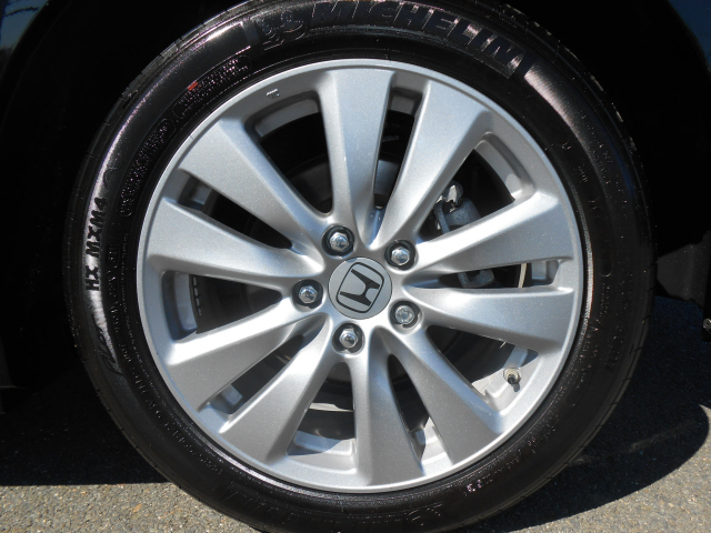 Honda Accord 2012 photo 2