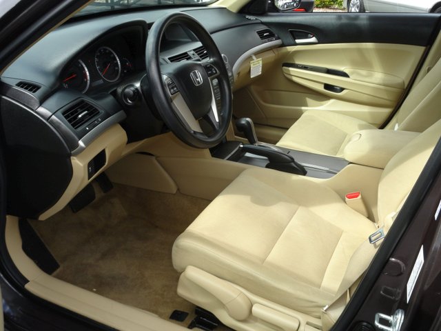 Honda Accord 2012 photo 1