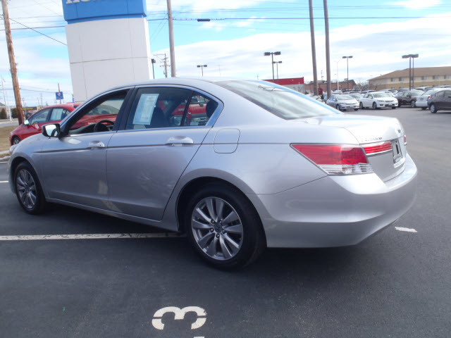 Honda Accord 2012 photo 3