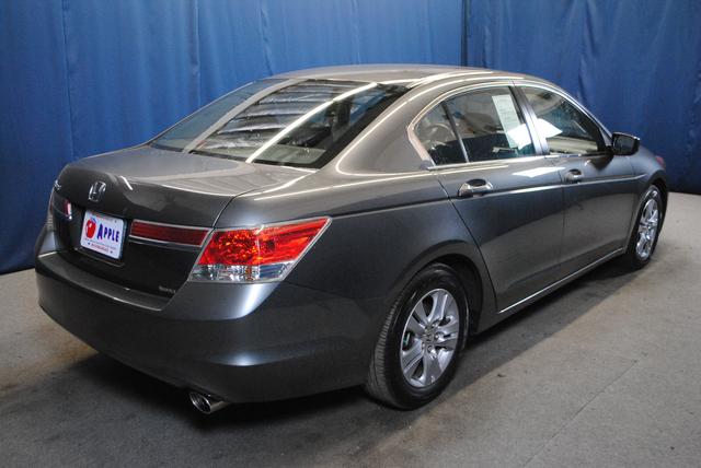 Honda Accord 2012 photo 2