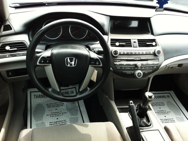 Honda Accord 2012 photo 13