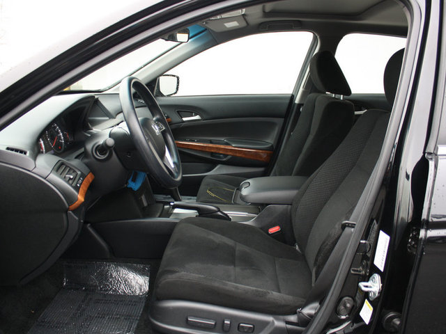 Honda Accord 2012 photo 2