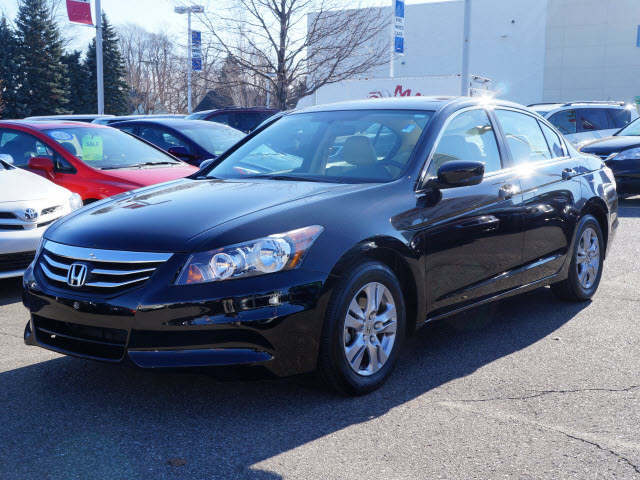 Honda Accord 2012 photo 1