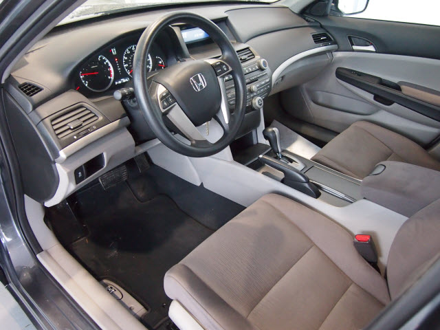 Honda Accord 2012 photo 2
