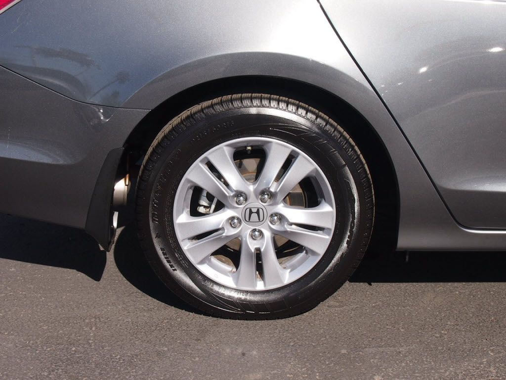 Honda Accord 2012 photo 1